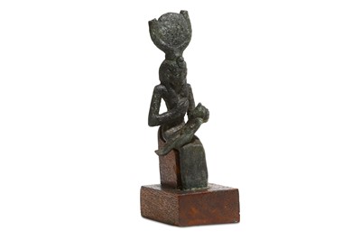Lot 6 - AN EGYPTIAN BRONZE FIGURE OF ISIS AND HORUS...