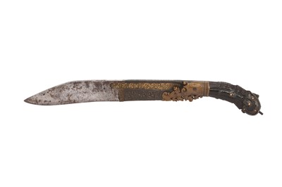 Lot 827 - A SMALL PIHA KAETTA DAGGER