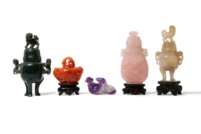 Lot 415 - A COLLECTION OF CHINESE HARDSTONE CARVINGS....