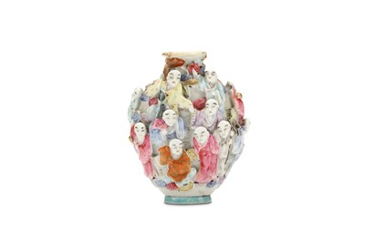 Lot 460 - A CHINESE FAMILLE ROSE ‘EIGHTEEN LOHAN’ SNUFF...