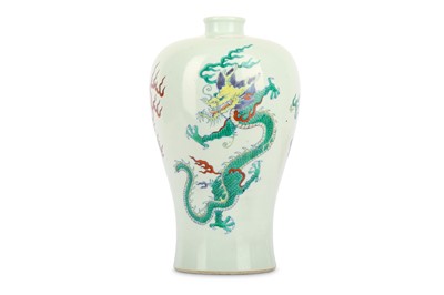 Lot 66 - A CHINESE DOUCAI 'DRAGON' VASE, MEIPING. ...
