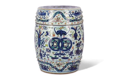 Lot 400 - A CHINESE FAMILLE ROSE BARREL-SHAPED GARDEN...