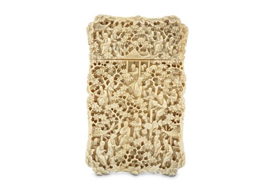 Lot 153 - A CHINESE CANTON CARVED IVORY CARD CASE. Qing...