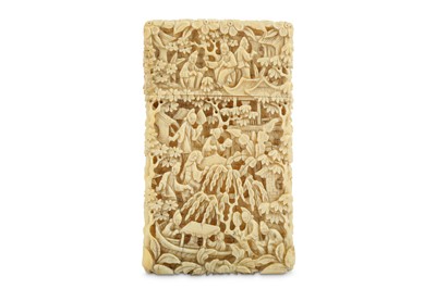 Lot 160 - A CHINESE CANTON CARVED IVORY CARD CASE. Qing...