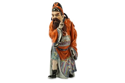 Lot 121 - A CHINESE FAMILLE ROSE FIGURE OF ZHONG KUI....