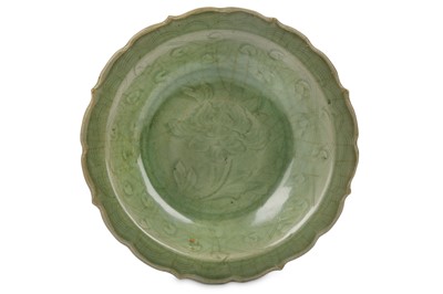 Lot 202 - A SMALL CHINESE LONGQUAN CELADON DISH. Ming...