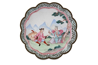Lot 342 - A CHINESE CANTON ENAMEL SAUCER DISH. Qing...