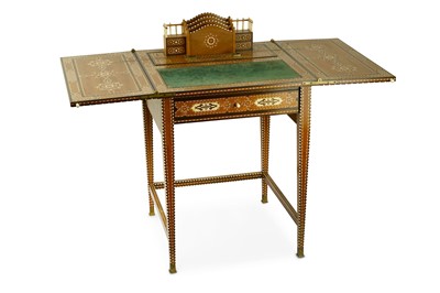 Lot 5 - AN HISPANO-MORESQUE IVORY, BONE AND COLOURED...