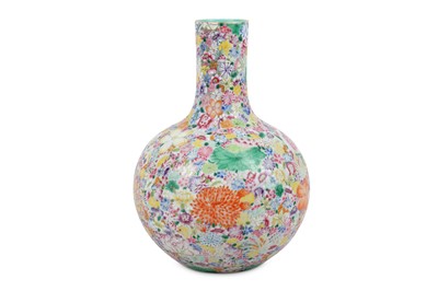 Lot 562 - A CHINESE MILLIEFLEUR BOTTLE VASE, TIANQIUPING....