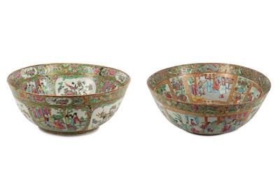 Lot 356 - A CHINESE CANTON FAMILLE ROSE PUNCH BOWL. Qing...