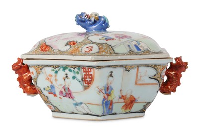 Lot 526 - A CHINESE FAMILLE ROSE HEXAGONAL ‘LION DOGS’...