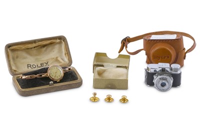 Lot 271 - A 9ct Rolex ladies wristwatch, circular dial...