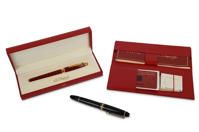 Lot 170 - A Mont Blanc Meisterstuck Number 146 fountain...