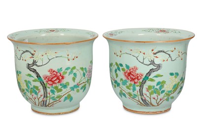 Lot 830 - A PAIR OF LARGE CHINESE FAMILLE ROSE...