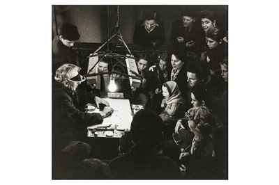 Lot 206 - ROBERT DOISNEAU (1912-1994):  THE PERFORMANCE:...