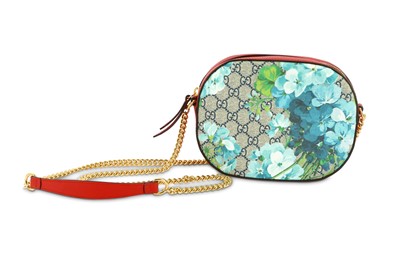Lot 316 - Gucci GG Supreme Blooms Crossbody, blue...