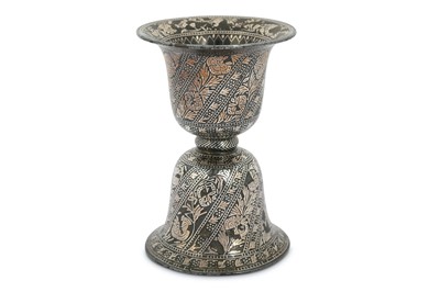 Lot 237 - A BIDRI SILVER-INLAID SPITTOON