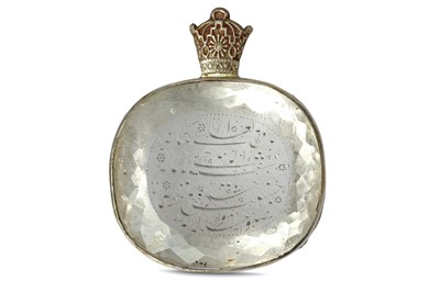 Lot 160 - A ROCK CRYSTAL PENDANT
