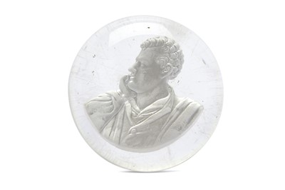 Lot 10 - A LARGE PAPERWEIGHT WITH BUST OF LORD BYRON...
