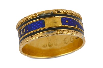 Lot 54 - A COMMEMORATIVE ENAMEL AND GOLD LOVE TOKEN...