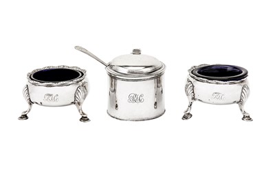 Lot 516 - A George III sterling silver mustard pot, London 1765 by Charles Chesterman I (reg. 2nd Oct 1752)