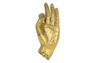 Lot 22 - AN 18TH CENTURY OR EARLIER TIBETAN GILT COPPER...