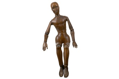 Lot 28 - AN EARLY 20TH CENTURY CARVED AND STAINED WOOD...