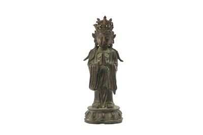 Lot 819 - A CHINESE BRONZE FIGURE OF GUANYIN.
