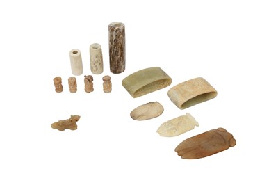 Lot 585 - A COLLECTION OF CHINESE JADE BEADS.