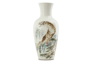 Lot 417 - A CHINESE FAMILLE ROSE 'TIGER VASE', SIGNED XU TIANMEI (1910-1994).