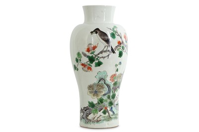 Lot 326 - A CHINESE FAMILLE VERTE 'MAGPIE' BALUSTER VASE.