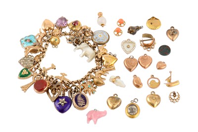 Lot 35 - A charm bracelet