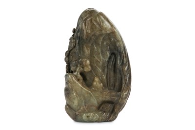 Lot 644 - A SMALL CHINESE CELADON JADE BOLDER.