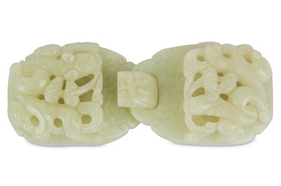 Lot 448 - A CHINESE WHITE JADE ‘CHILONG AND LINGZHI’ BELT BUCKLE.