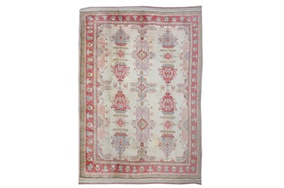 Lot 30 - A FINE SMYRNA DESIGN CARPET, TURKEY approx:...