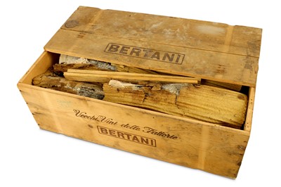 Lot 475 - Bertani Amarone 1962