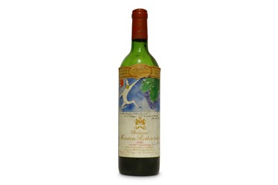 Lot 114 - Chateau Mouton Rothschild, Paullac 1982