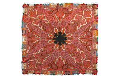 Lot 391 - A KASHMIRI SHAWL
