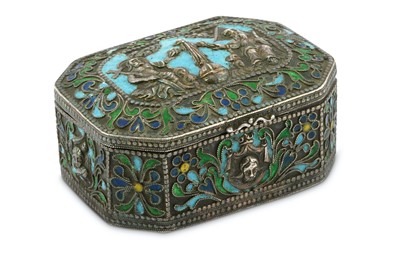 Lot 89 - A CLOISONNÉ ENAMELLED SILVER SNUFFBOX