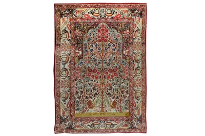 Lot 14 - A FINE ANTIQUE KIRMAN LAVER PRAYER RUG, SOUTH...