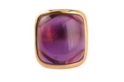 Lot 2 - An amethyst dress ring
