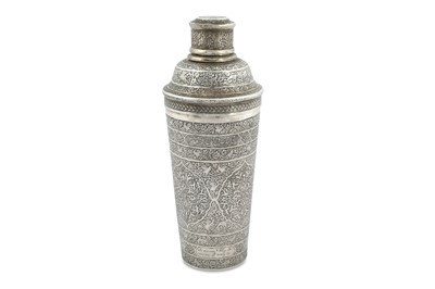 Lot 164 - A SILVER COCKTAIL SHAKER