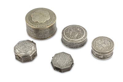 Lot 174 - FIVE SMALL SILVER BOXES