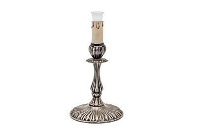 Lot 402 - A mid-20th century Italian 800 standard silver lamp base, Alessandria 1949-68 by C. & Peruggia (est. 1949)