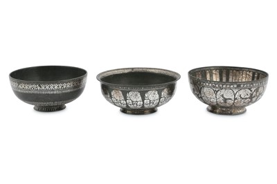 Lot 244 - THREE SMALL BIDRI SILVER-INLAID BOWLS