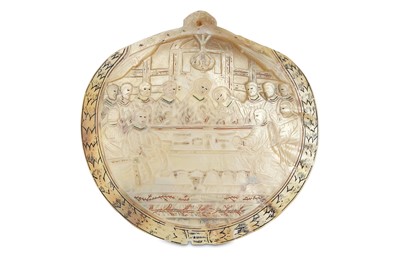 Lot 101 - λ A CARVED MOTHER-OF-PEARL SHELL PLAQUE WITH THE LAST SUPPER