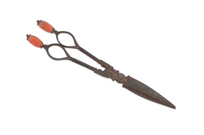 Lot 86 - AN OTTOMAN GOLD-INLAID STEEL CALLIGRAPHER SCISSORS