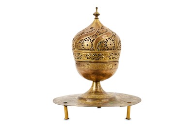 Lot 146 - A LATE 17TH / EARLY 18TH CENTURY TURKISH...