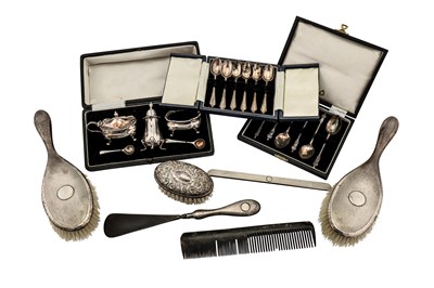 Lot 186 - A mixed group of sterling silver
