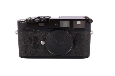 Lot 139 - A Leica M4 Rangefinder Camera Body